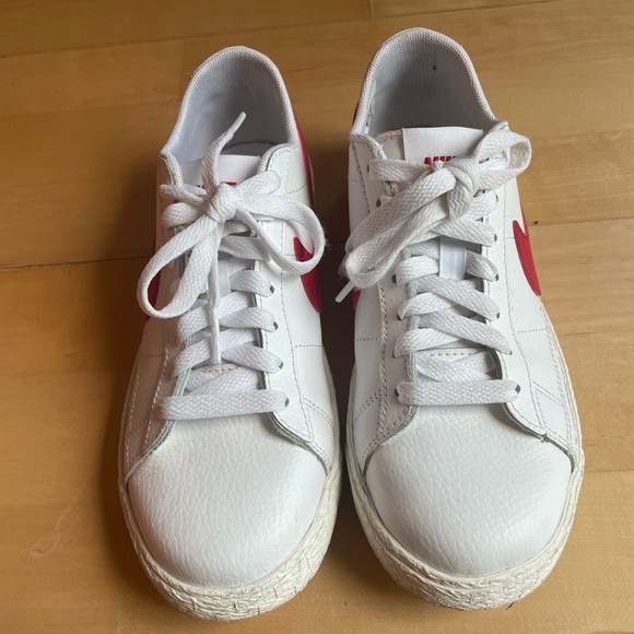 Nike Blazer Low GS 'White University Red' - Picture 6 of 10